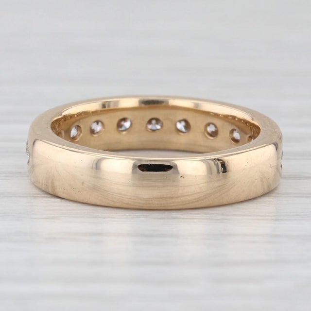 Gemstone Information: - Natural Diamonds - Total Carats - 0.90ctw Cut - Round Brilliant Color - H - I Clarity - SI2 - I1...