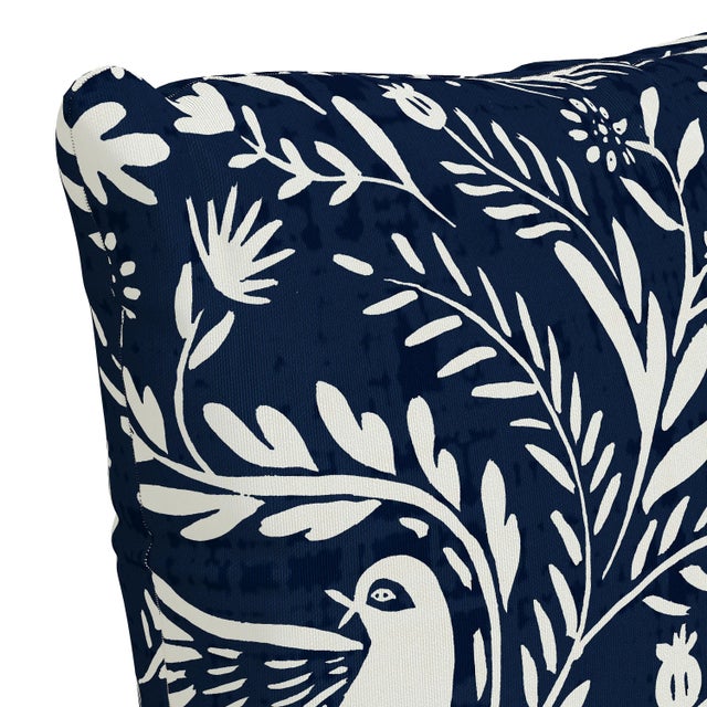 Contemporary 18" Indoor/Outdoor Pillow Navy Suki Chinois For Sale - Image 3 of 5