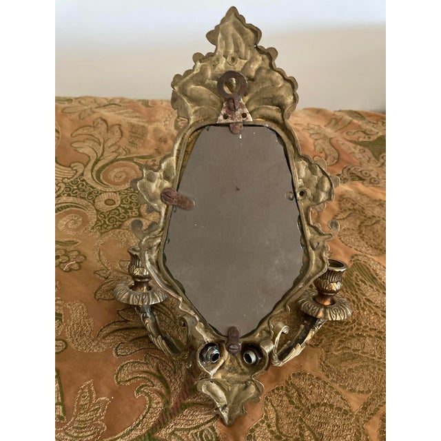 Ornate Vintage Brass Mirrored Wall Sconce - Hollywood Regency Style For Sale - Image 9 of 15