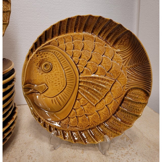 Vintage French Plates from Ateliers Du Revernay Ceramics, Set of 11 For Sale - Image 4 of 9