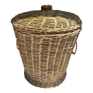 Rustic European Rattan Hamper W/Lid