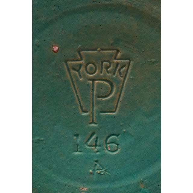 Green Mid 20th Century Phaltzgraff York, Pa 146 Vintage Arts & Crafts Green Pottery Handled Vase For Sale - Image 8 of 9