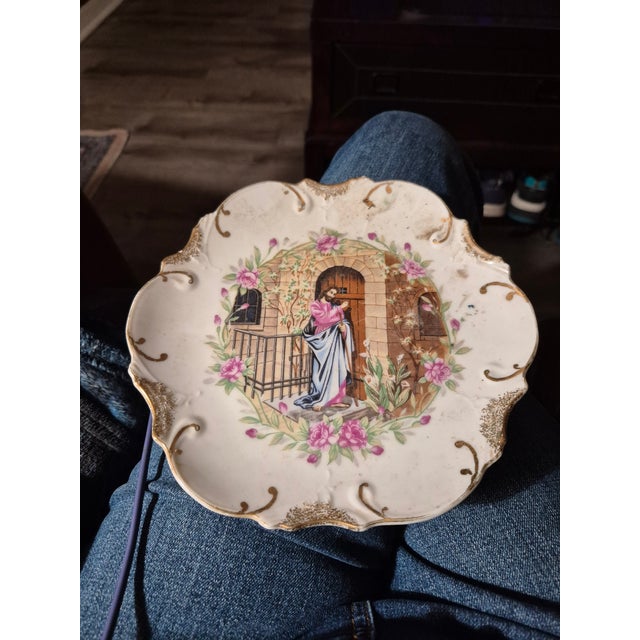 God knocking on front door 18k gold