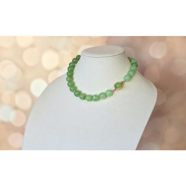 Australian Chrysoprase Beaded Necklace With Sterling Silver Chrysoprase Clasp For Sale - Image 9 of 12