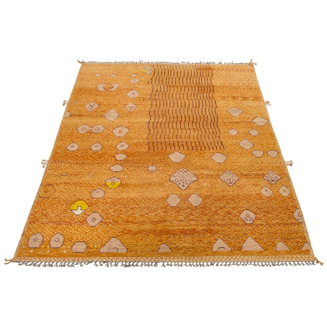 Amber Contemporary Moroccan Style Hand-Knotted Wool Area Rug in Amber & Terracotta For Sale - Image 8 of 12