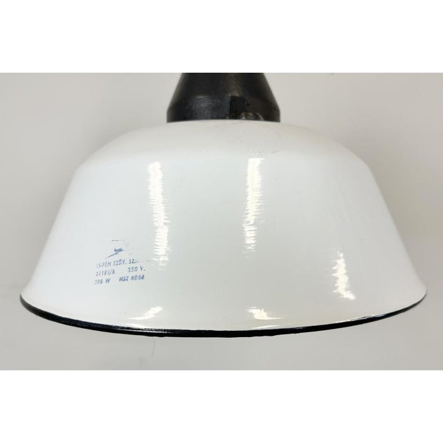 Industrial White Enamel and Cast Iron Pendant Light, 1960s For Sale - Image 4 of 17