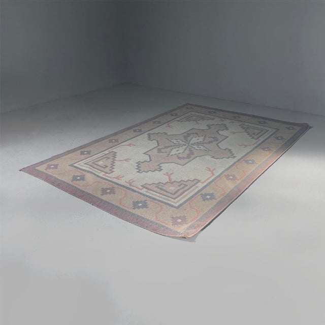 Italian Modern Short-Pile Rug with Geometric Pattern, 1980s For Sale - Image 3 of 15