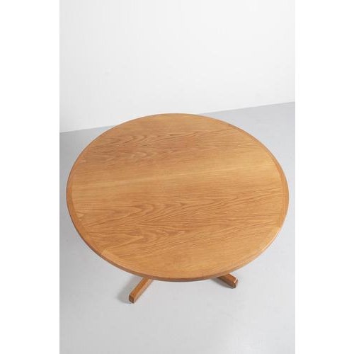 Danish Extendable Table in Oak For Sale - Image 13 of 14