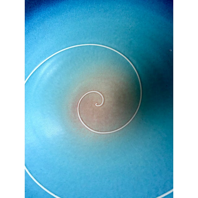 Signed Wayne Bates Sculptural Studio Art Pottery Bowl / Hand Turned Ceramic Post Modern Decorative Centerpiece Bowl For Sale - Image 9 of 12