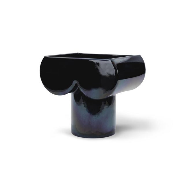 Contemporary Cnosso Iridescent Black Ceramic Vase by Kazuhide Takahama for Cassina For Sale - Image 3 of 9
