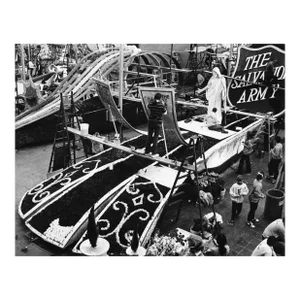 1971 Rose Bowl Parade Float Photograph by Don Ware