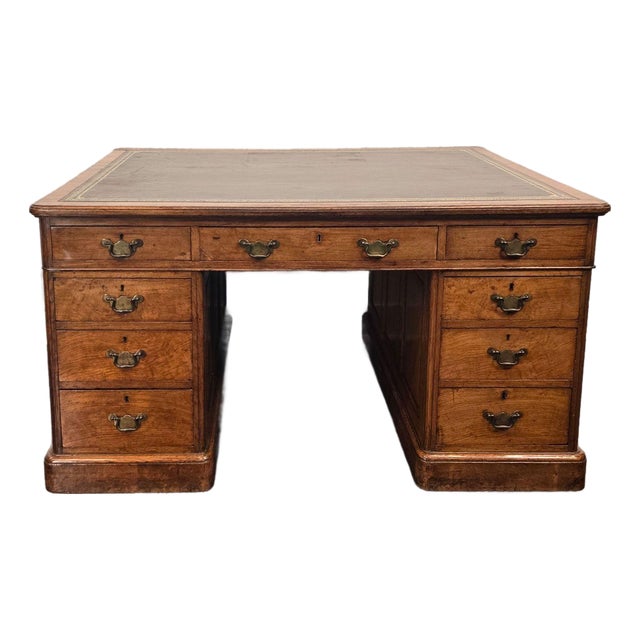 19th Century English Mahogany Partners Desk For Sale