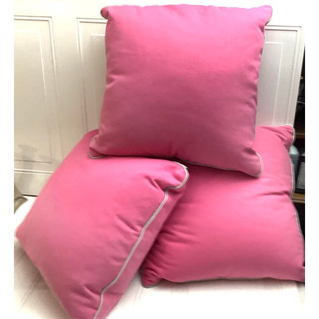 Set of 3 Elegant Side Zippered Pink Plush Decorative Pillows For Sale In West Palm - Image 6 of 8