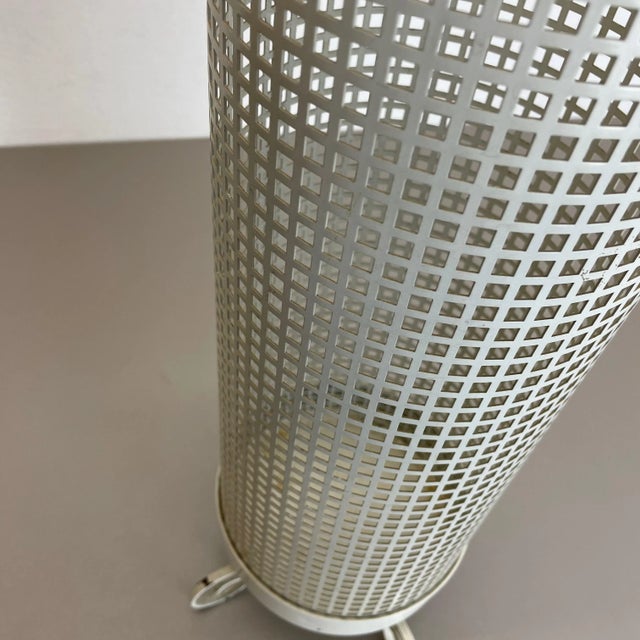 Mid-Century Hollywood Regency Brass Umbrella Stand in the style of Mathieu Matégot, France, 1950s For Sale - Image 12 of 17
