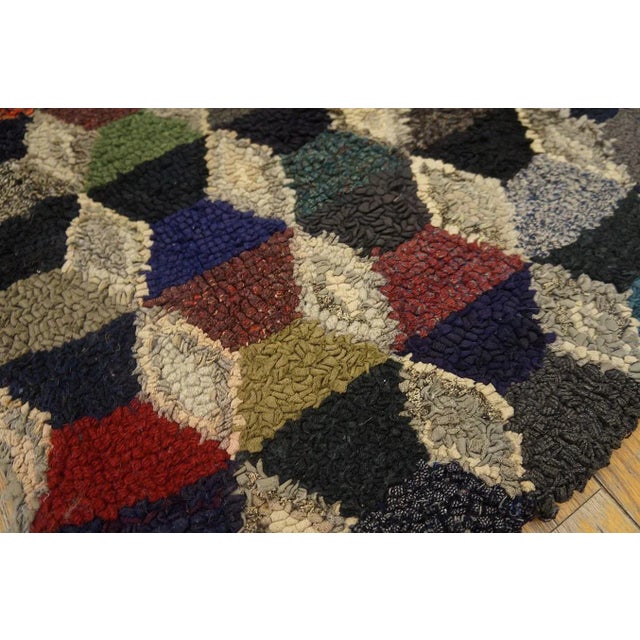 Textile 1930s Multicolor Hexagonal Geometric Antique American Hooked Rug 4'2'' X 5'4'' Handwoven Wool Carpet For Sale - Image 7 of 9