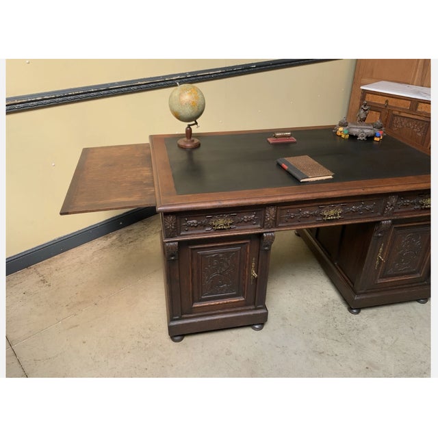 Late 19th Century Antique Neo-Renaissance Desk in Oak, 1880 For Sale - Image 5 of 18