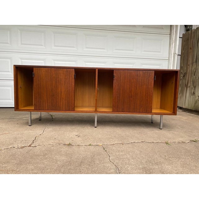 Vintage 1972 Mid-Century Modern Knoll Credenza For Sale - Image 11 of 12