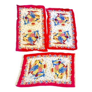 Vintage Fruit Table Linens - Set of 3 For Sale