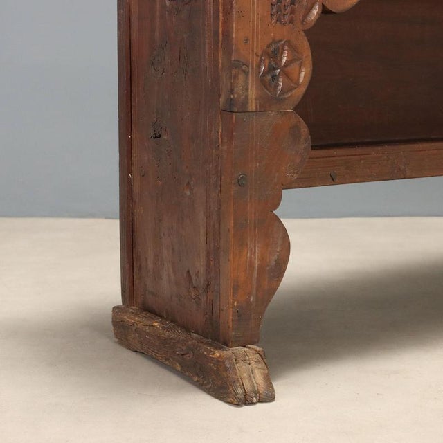 Early 19th Century Walnut and Chestnut Sideboard, Spain For Sale - Image 11 of 14