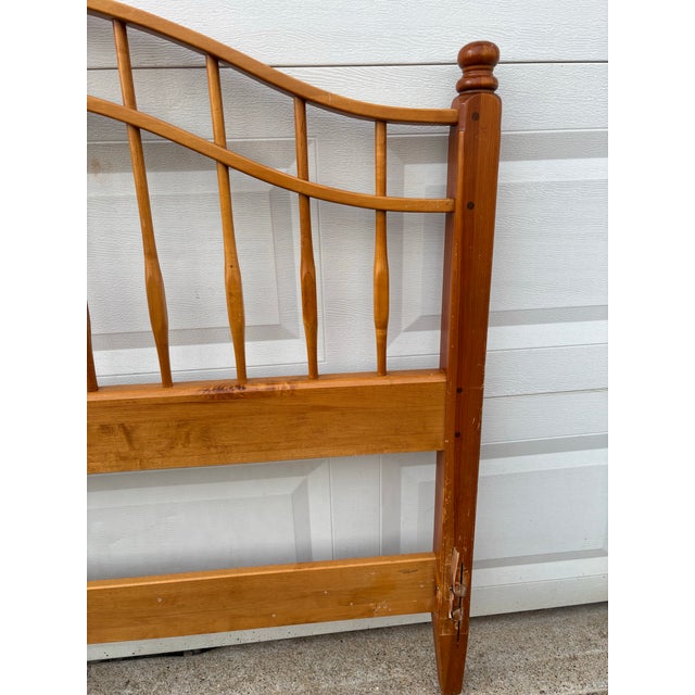 Ethan Allen 1990s Ethan Allen Country Crossings Queen Headboard For Sale - Image 4 of 12