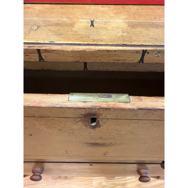 Early 19th Century English Painted Chest of Drawers For Sale - Image 4 of 7