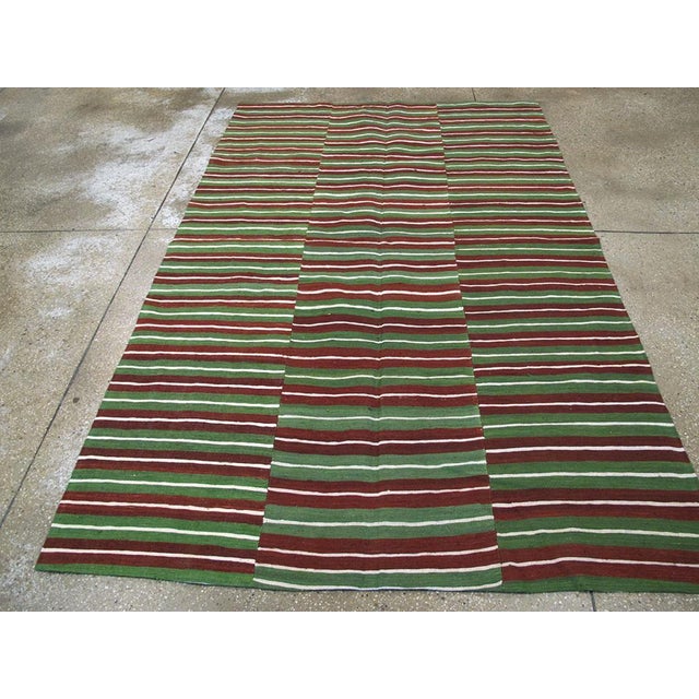 Mid 20th Century Galerie Shabab Collection Mid-20th Century Handmade Turkish Flat-Weave Kilim Room Size Accent Rug For Sale - Image 5 of 10