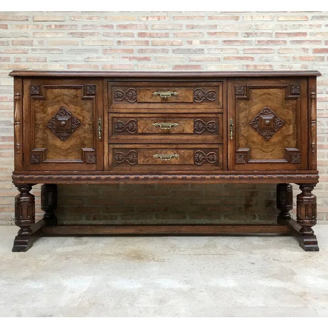 Large 19th Century Catalan Spanish Buffet with Drawers and Mirror Crest For Sale - Image 3 of 8