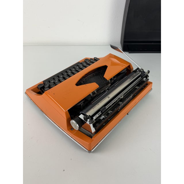 Metal Contessa Portable Typewriter from Adler, 1970s For Sale - Image 7 of 14