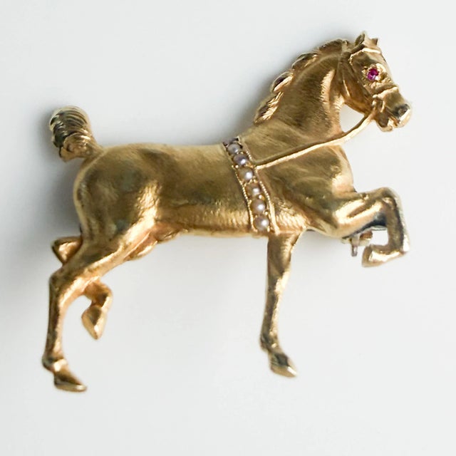 Elegant 18k Yellow Gold Horse Brooch With Seed Pearls & Ruby Accent Mid Century For Sale - Image 13 of 13