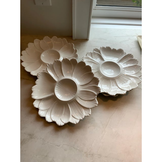 Vintage Italian White Ceramic Flower-Shaped Artichoke Plate For Sale In Los Angeles - Image 6 of 12