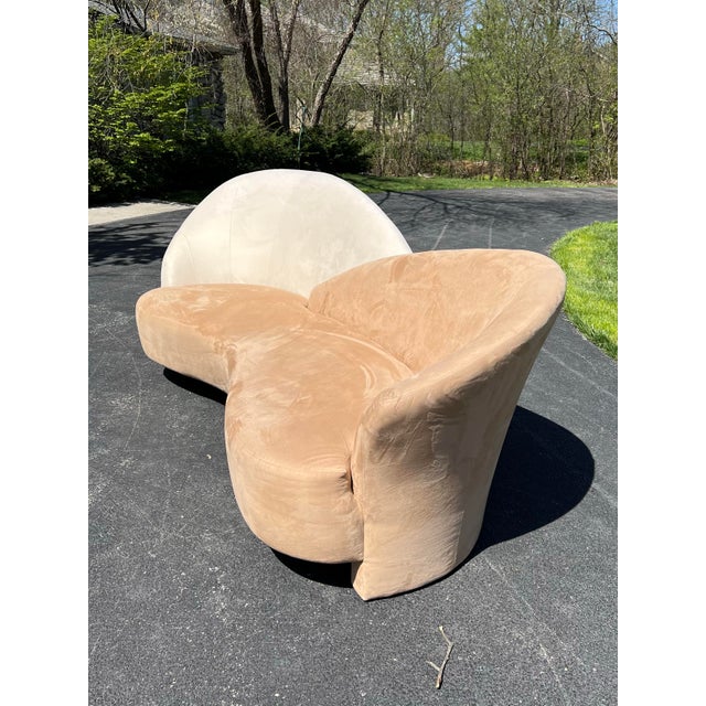 1990s Asymmetrical Sculpted Modern Weiman Preview Sofa For Sale In Chicago - Image 6 of 7
