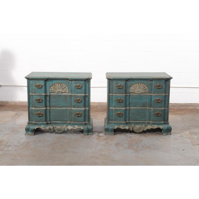Verdigris Mid 20th Century Shell Motif Pair of Chests Painted in Rich Peacock For Sale - Image 8 of 13