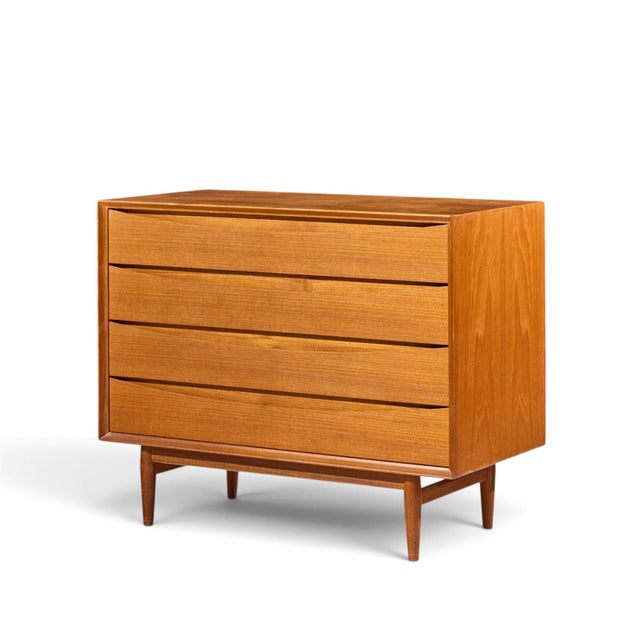 Mid-Century Modern Arne Vodder for Sibast Mid Century Danish Teak 4 Drawer Dresser For Sale - Image 3 of 9