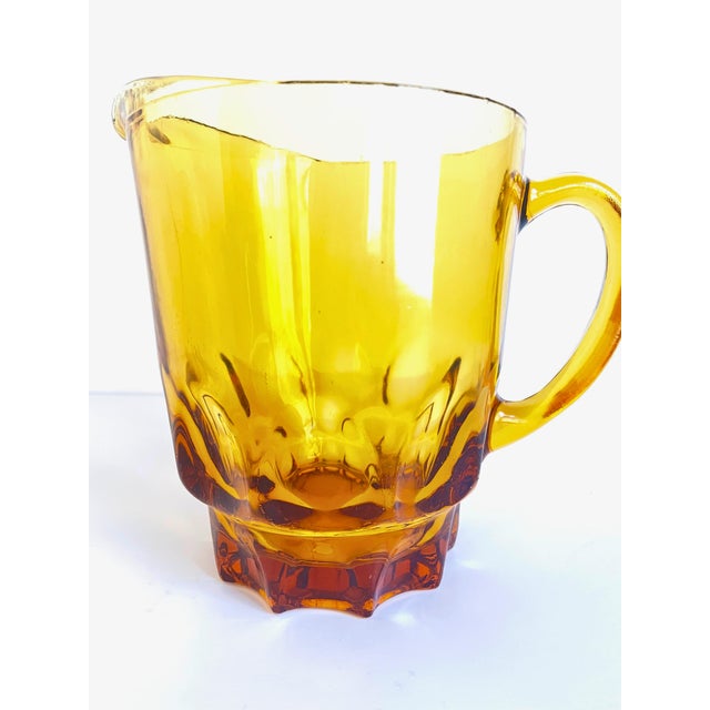Mid-Century Modern Vintage Hazel-Atlas Reflection Amber Thumbprint Set of 5 – Pitcher & 4 Tumblers For Sale - Image 3 of 12