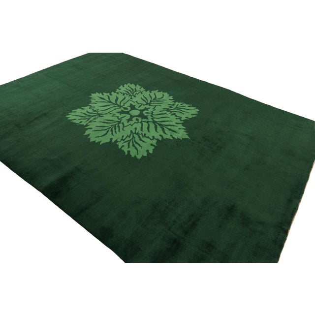 Rug & Kilim Vintage Zeki Müren Rug With Green Floral Medallion, From Rug & Kilim For Sale - Image 4 of 7