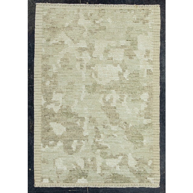 Gray Turkish Tulu Handmade Rug 3'7" x 5'2" #20511 For Sale - Image 8 of 8
