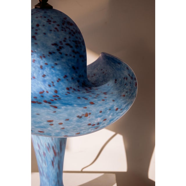 1980s Pâte De Verre Mushroom Table Lamp in Blue-Speckled Glass, France, 1980s For Sale - Image 5 of 9
