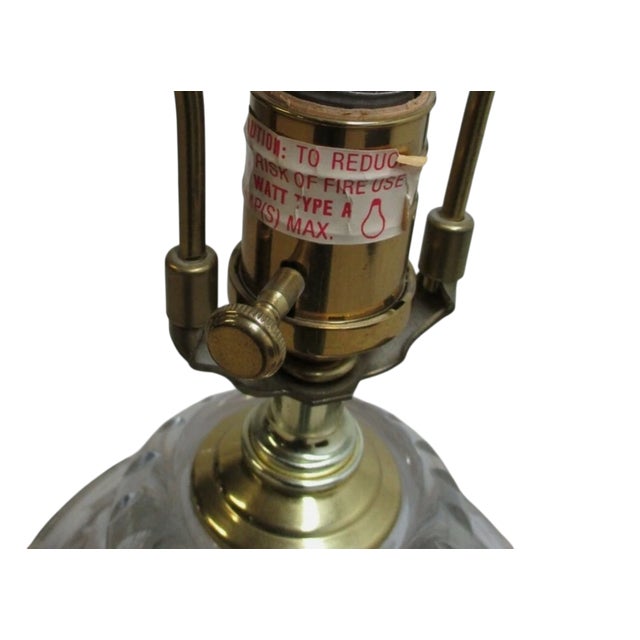 1980s 1980s Ethan Allen Crystal Cut Clear Urn Table Lamp Light A For Sale - Image 5 of 9