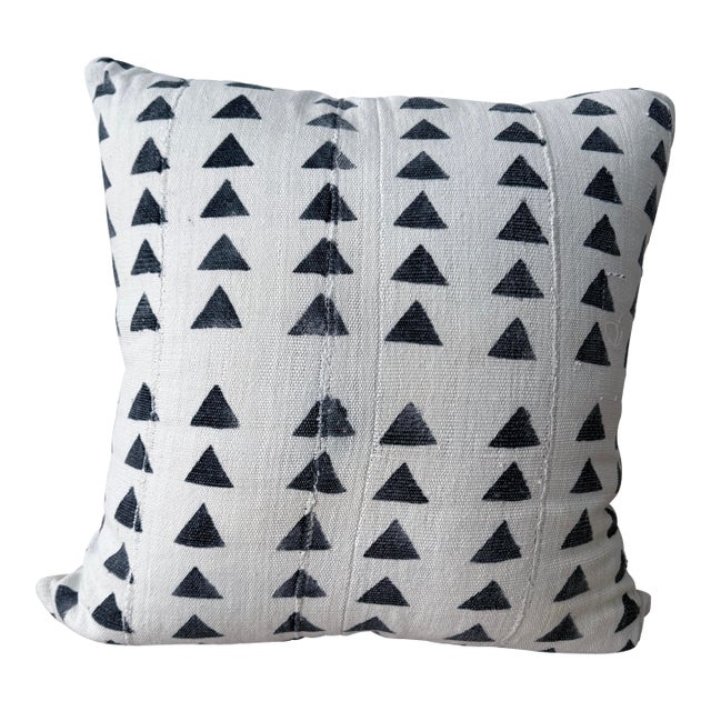 Large Cotton Graphic Pillow For Sale