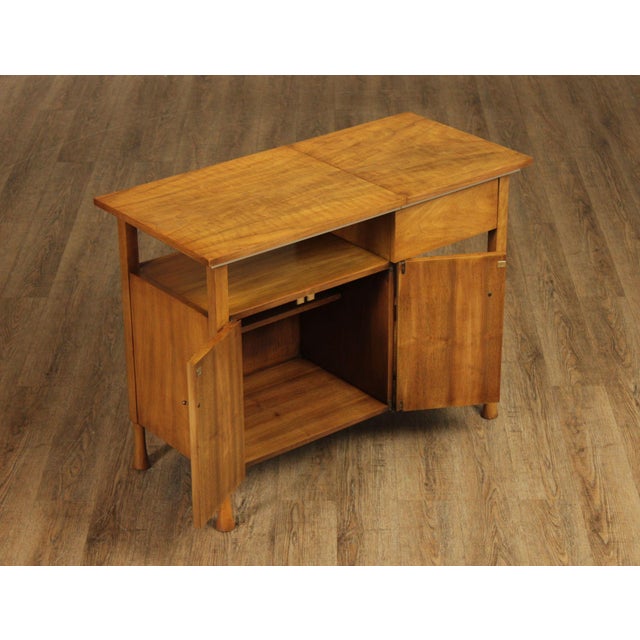 Mid 20th Century John Widdicomb Mid Century Modern Walnut Bar Cabinet For Sale - Image 5 of 18