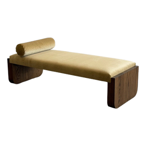 La Luna Daybed in Mohair