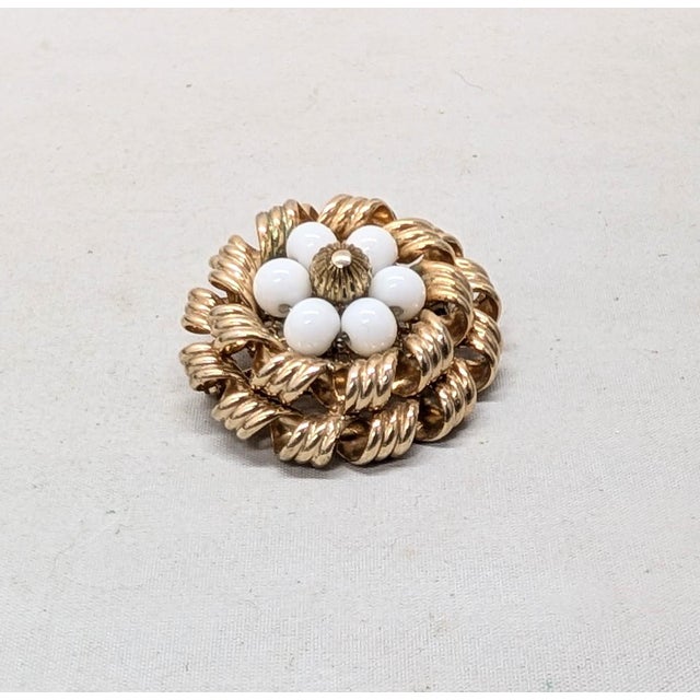 Mid-Century Modern Vintage 1960s Signed Napier Round Goldtone White Beaded Brooch For Sale - Image 3 of 7