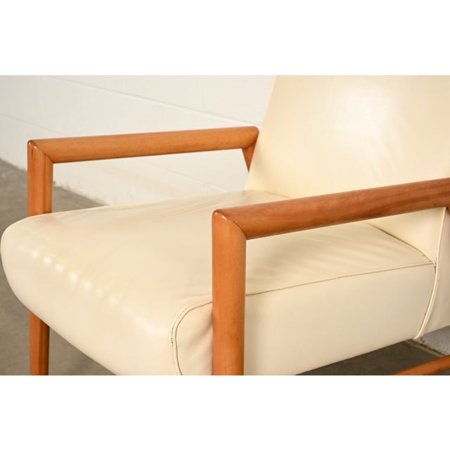 Leslie Diamond for Conant Ball Mid-Century Modern Sculpted Solid Birch Lounge Chair, 1950s For Sale - Image 9 of 14