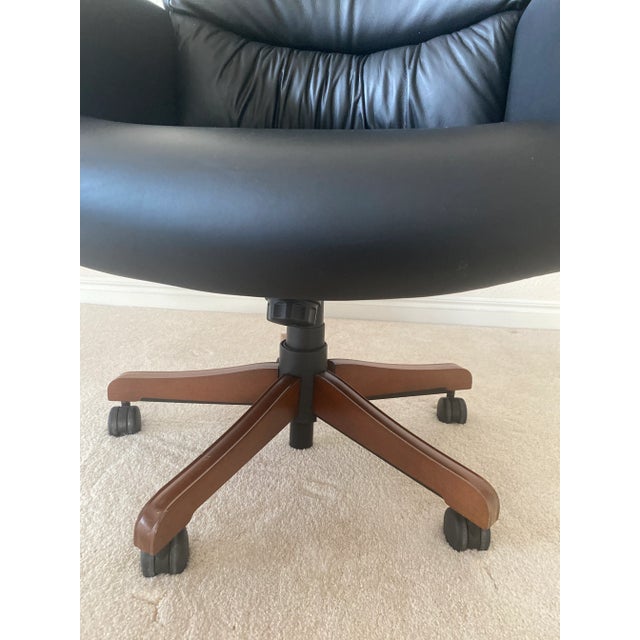 Black Executive Kimball International Executive Black Leather Office Desk Chair Excellent Mint Condition For Sale - Image 8 of 10