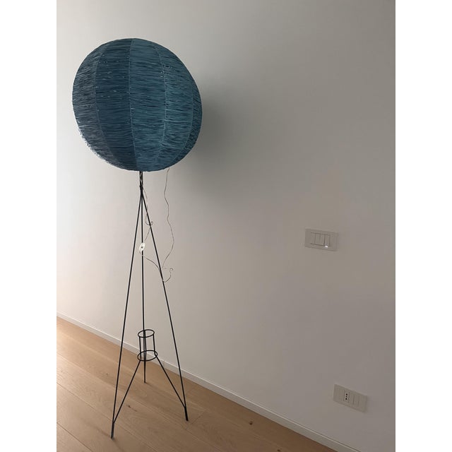 Metal Mid-Century Tripod Floor Lamp with Blue Raffia Shade, 1950s For Sale - Image 7 of 12