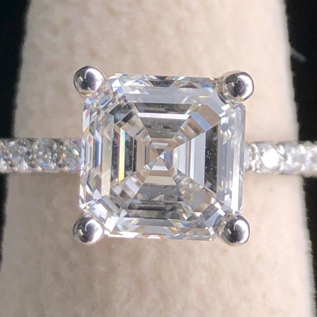 Art Deco Real Lab Grown 3 Carat Ct Diamond Engagement Ring vs Clarity Asscher Cut 14k White Gold Igi Certified Size 6 For Sale - Image 3 of 5