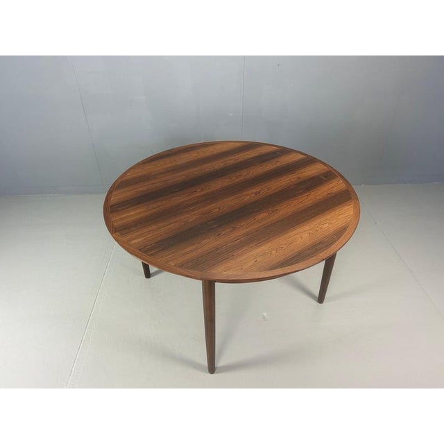 Modern Scandinavian Extendable Round Dinning Table, Denmark, 1960s For Sale - Image 10 of 17