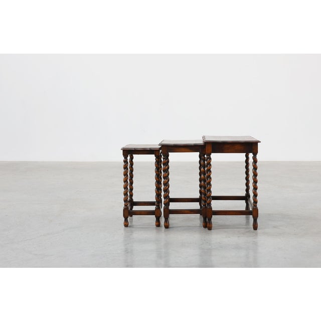 Antique Oak Barley Twist Nesting Tables, England, 1900, Set of 3 For Sale - Image 4 of 18