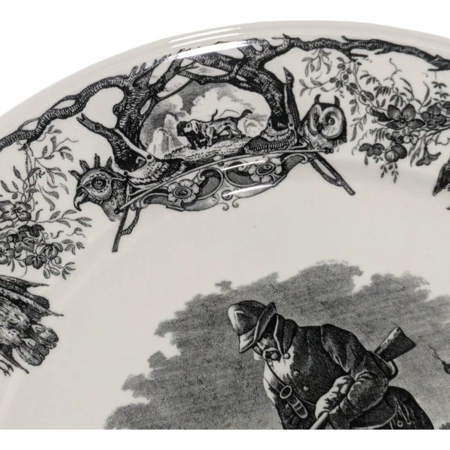 Mid 20th Century Villeroy & Boch La Chasse Le Retour Dinner Plate Discontinued Toile Hunting For Sale In Montgomery - Image 6 of 10