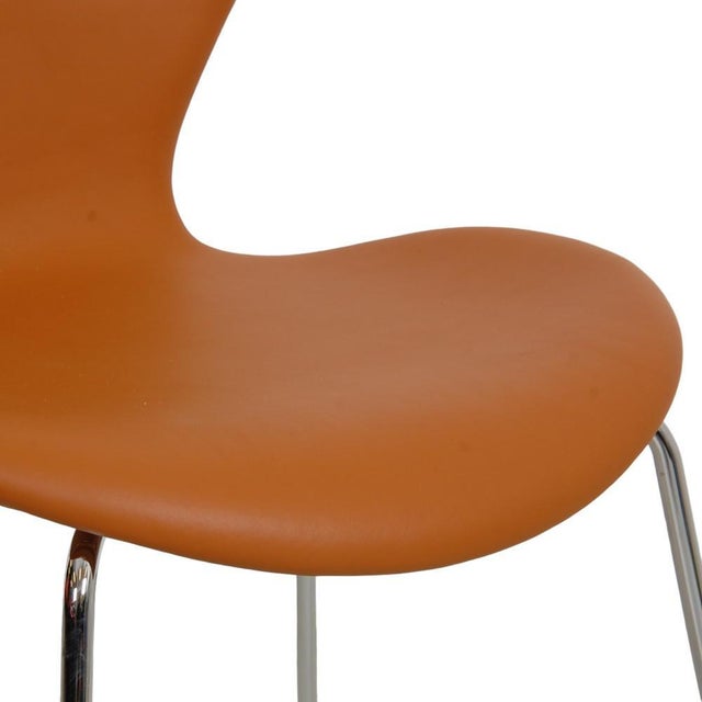 2000 - 2009 Series Seven Chair Model 3107 in Brown Leather by Arne Jacobsen for Fritz Hansen, 2000s For Sale - Image 5 of 15